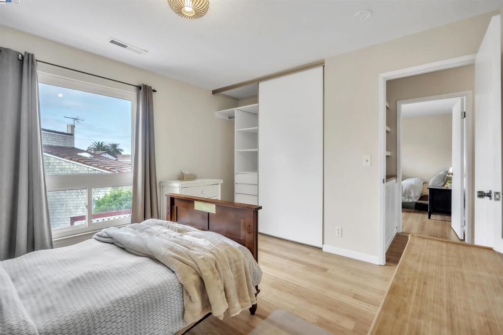 CENTRAL HAYWARD - Residential