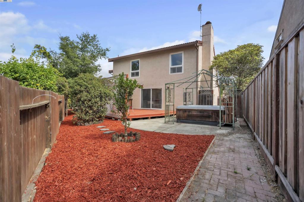 CENTRAL HAYWARD - Residential