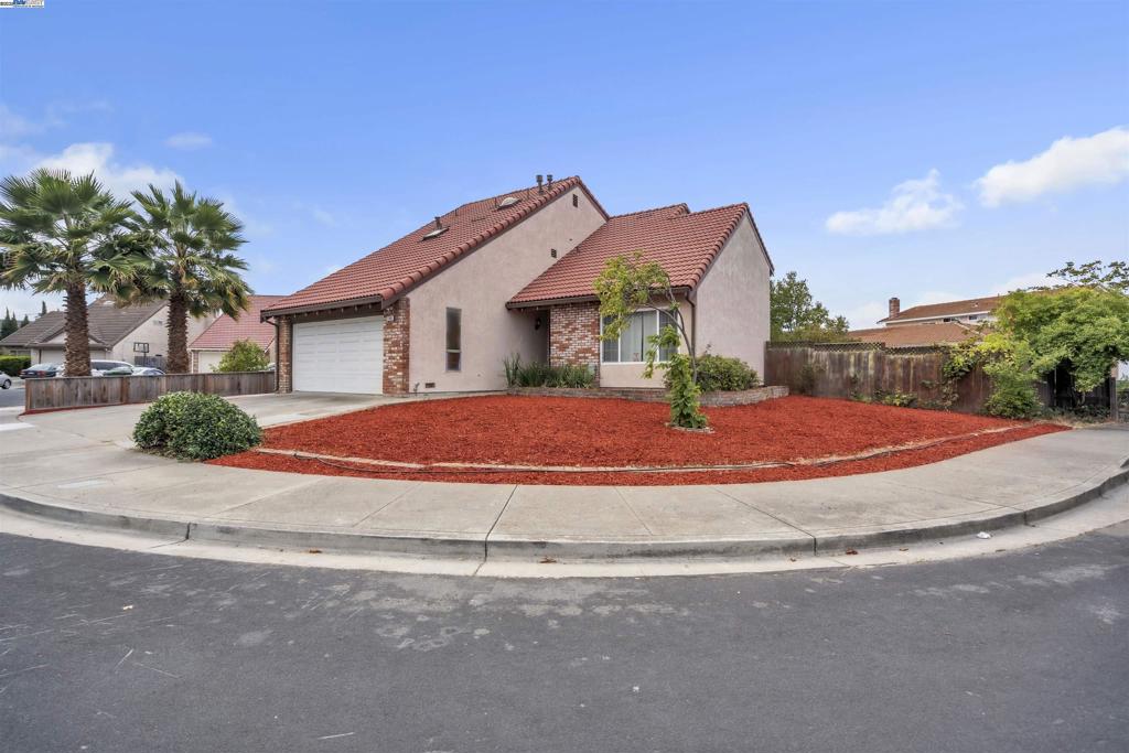 CENTRAL HAYWARD - Residential