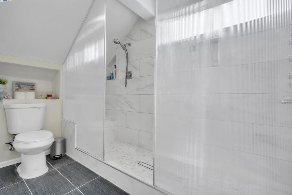 CENTRAL HAYWARD - Residential
