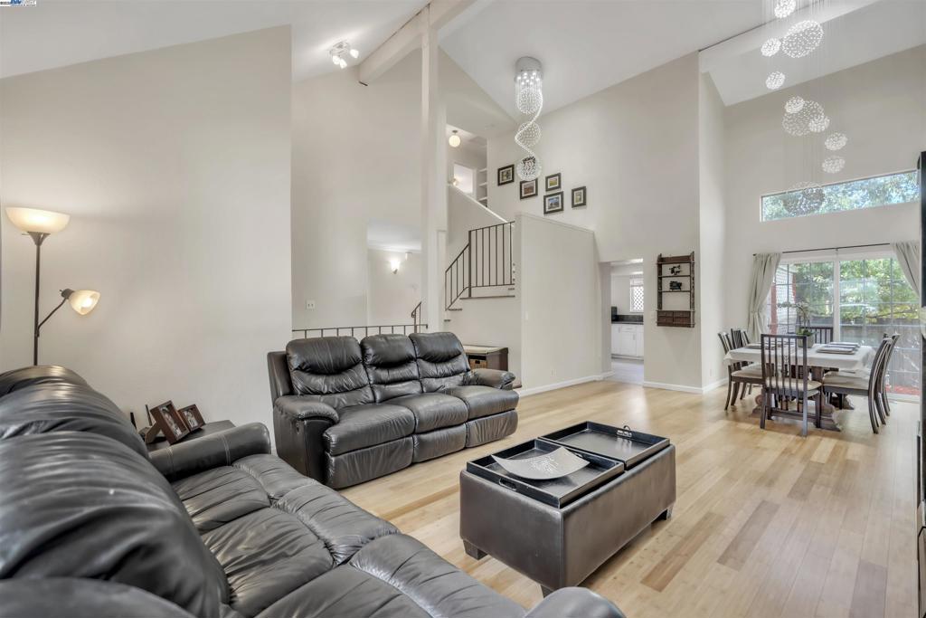 CENTRAL HAYWARD - Residential
