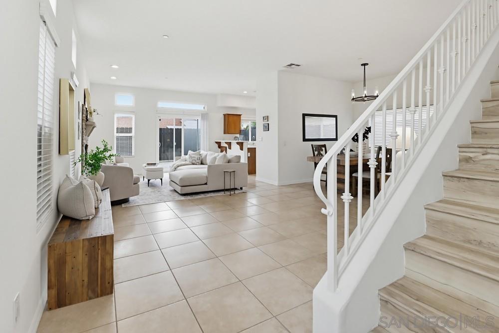 1774 Elm Ave