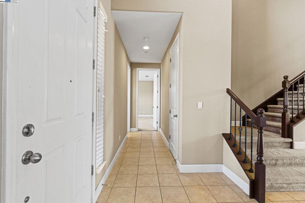 2255 Sugarloaf Ct