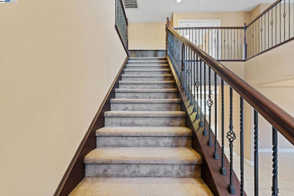 BRENTWOOD - Residential