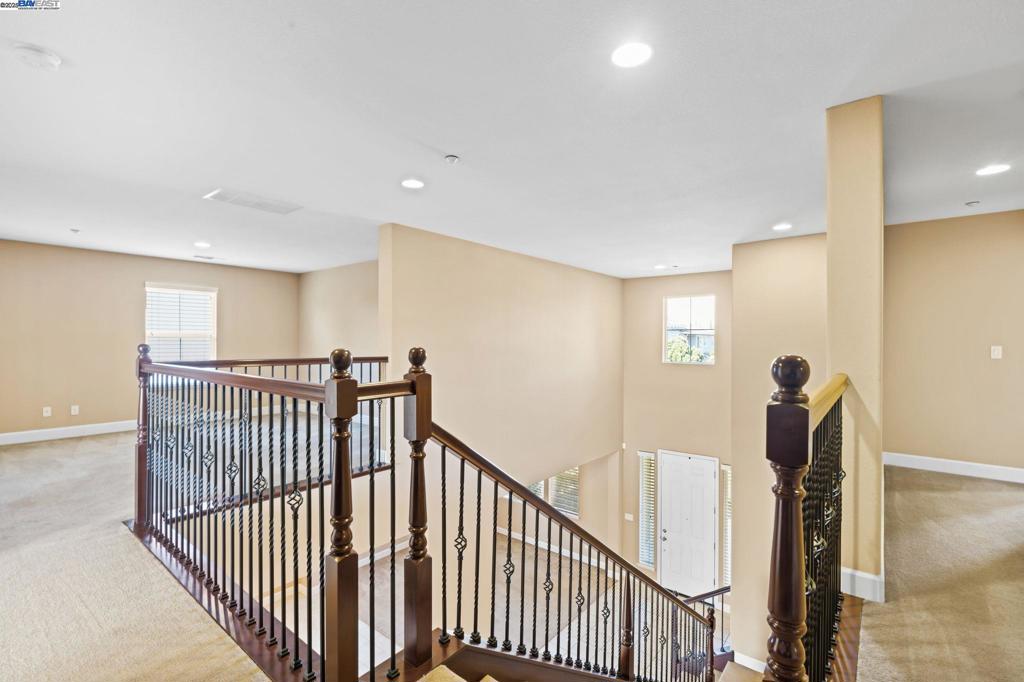 BRENTWOOD - Residential