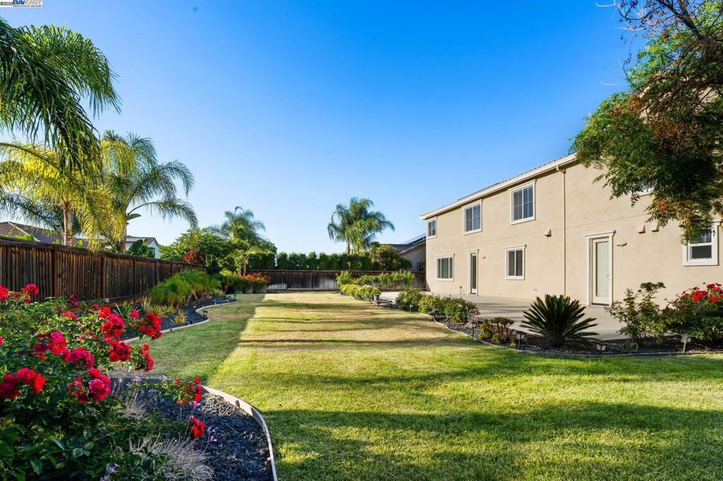 BRENTWOOD - Residential