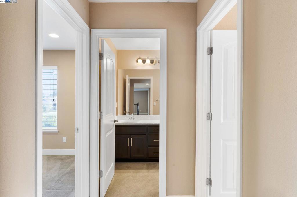 BRENTWOOD - Residential