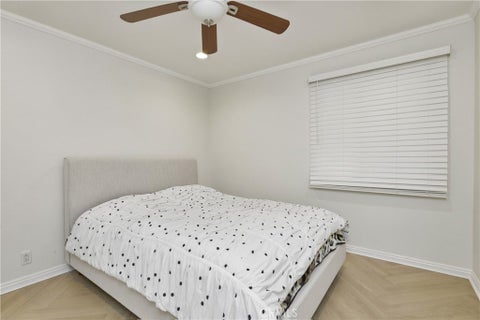 Tiny photo for 7152 Pomelo DR, West Hills, CA 91307 (MLS # OC26164799)