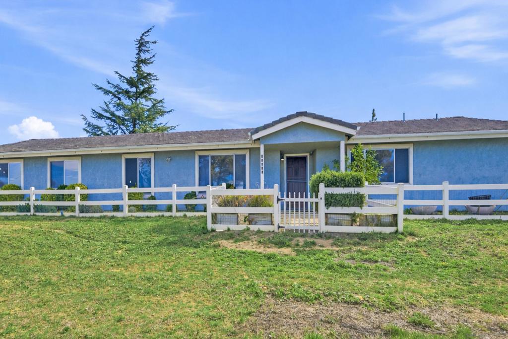 41494 Rolling Hills Drive