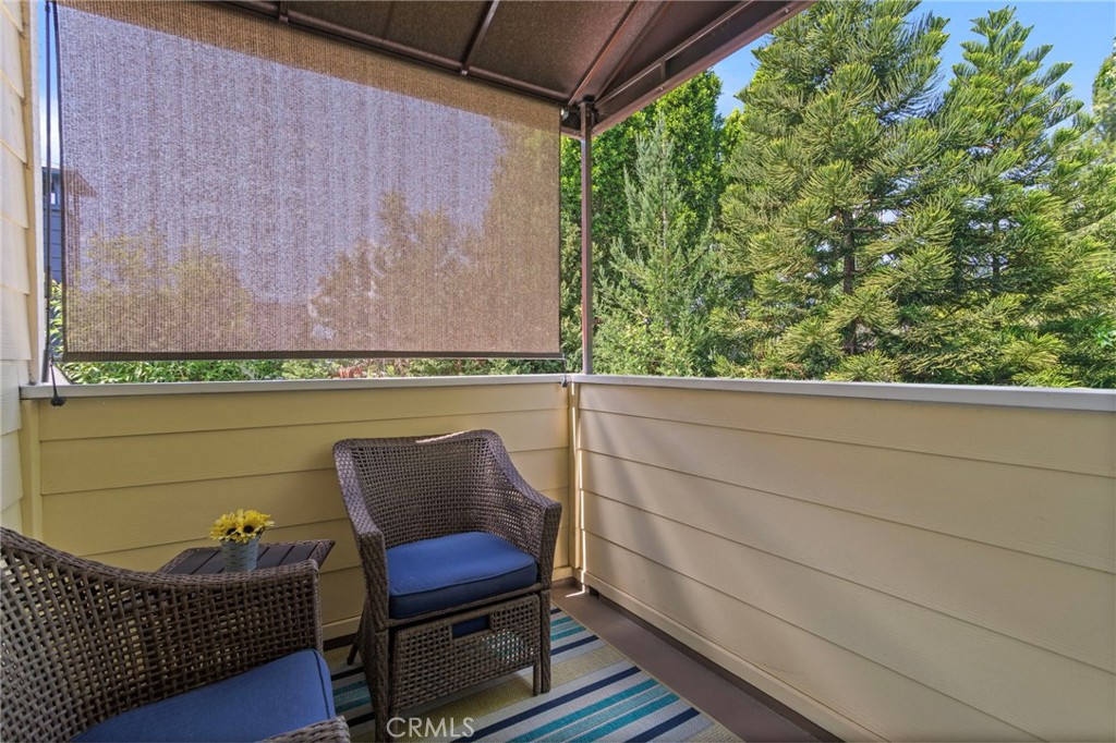 Village (TV) - Residential