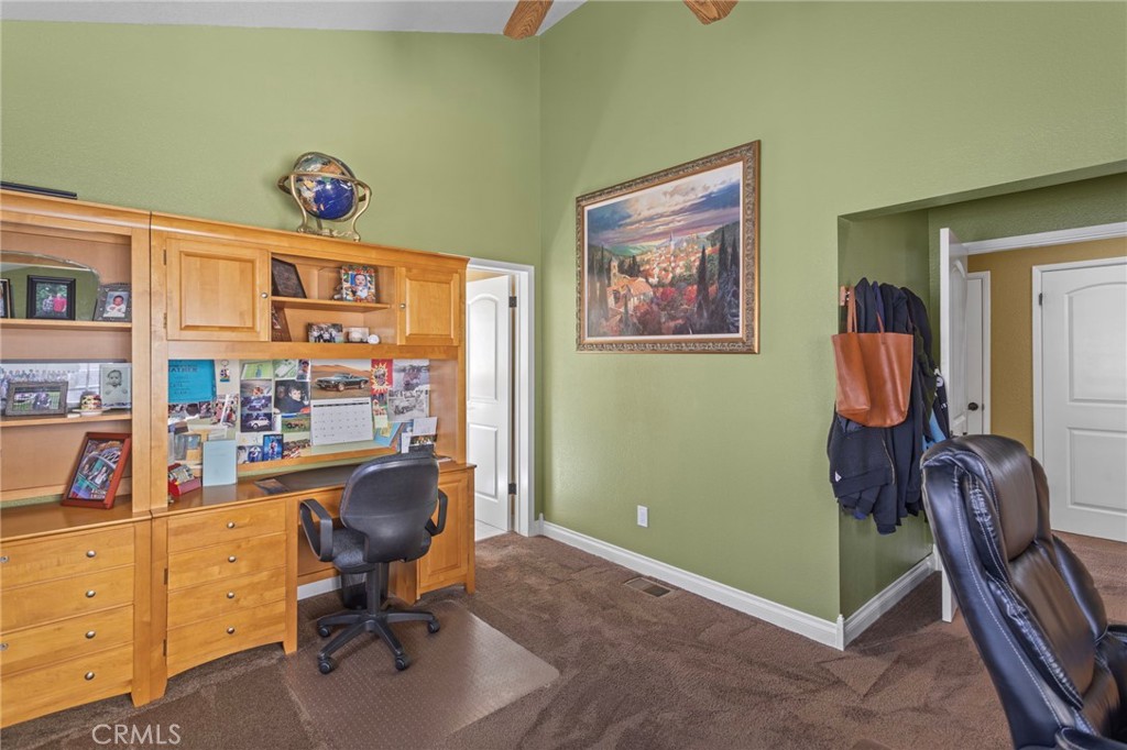 Village (TV) - Residential