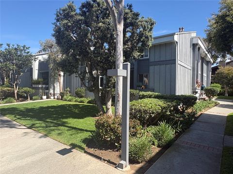 Photo of 16982 Pacific Coast HWY, Huntington Beach, CA 92649 (MLS # OC26102408)