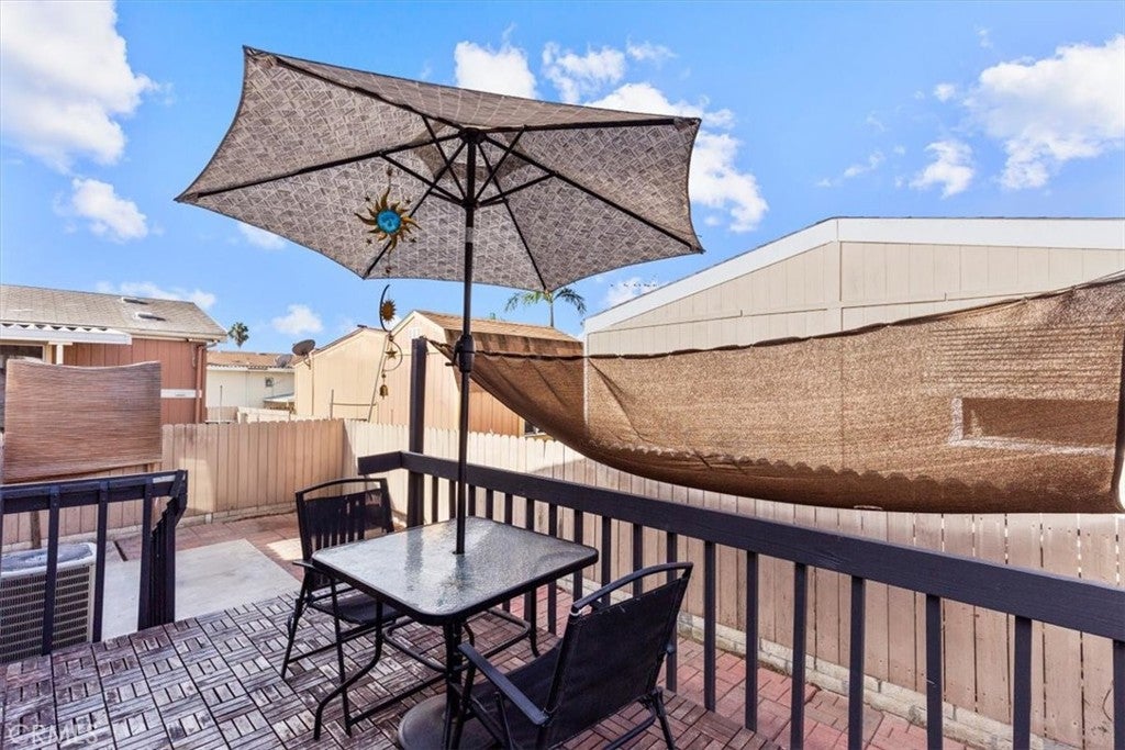9080 Bloomfield 126