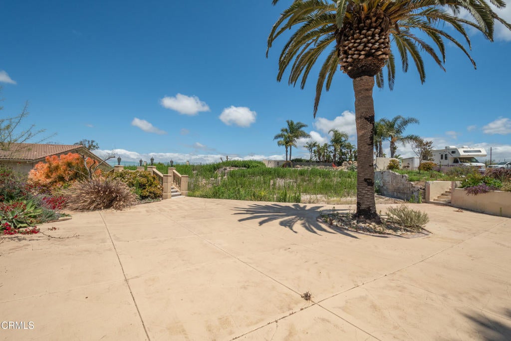 833 W Highland Drive