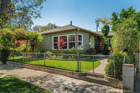 Photo of 4813 Pacific Ave, Long Beach, CA 90805 (MLS # PW26063127)