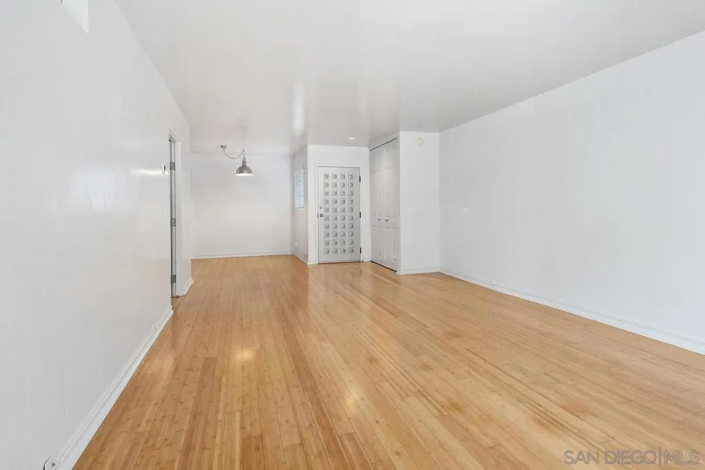 La Jolla, California 92037, United States, 1 Bedroom Bedrooms, ,1 BathroomBathrooms,Residential,Active,141233