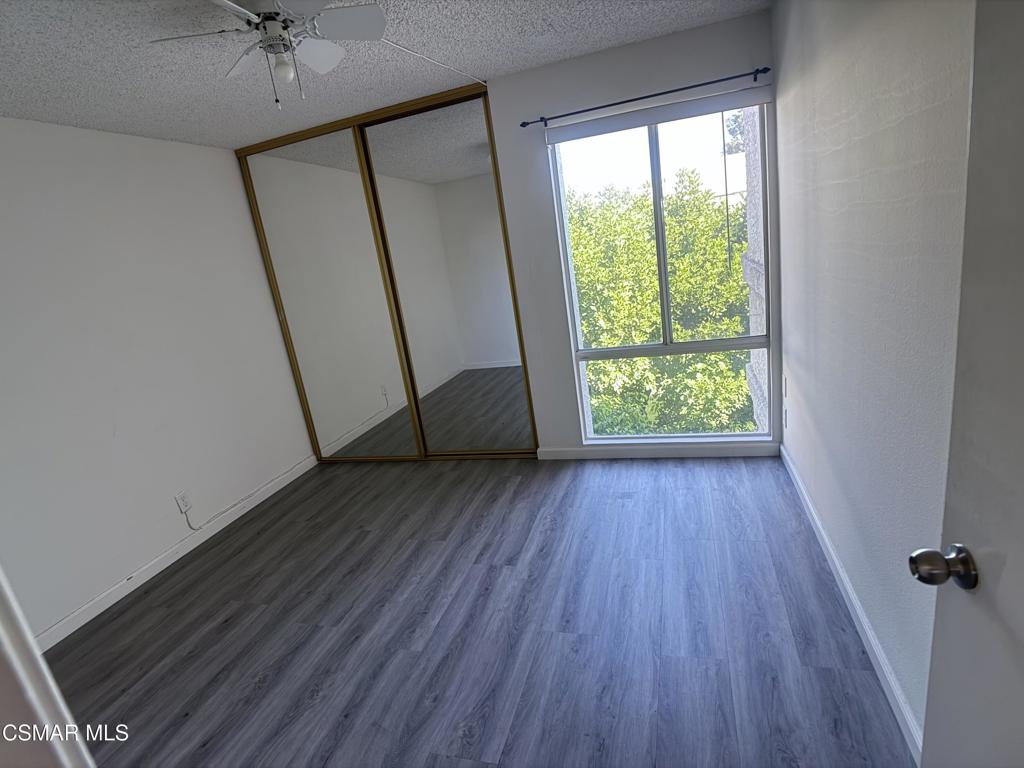 20134 Leadwell Street 374