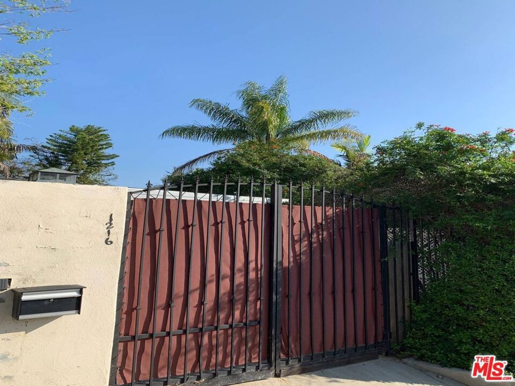 Photo of 1215 Hilldale Ave Ave, Los Angeles, CA 90069 (MLS # 25578215)