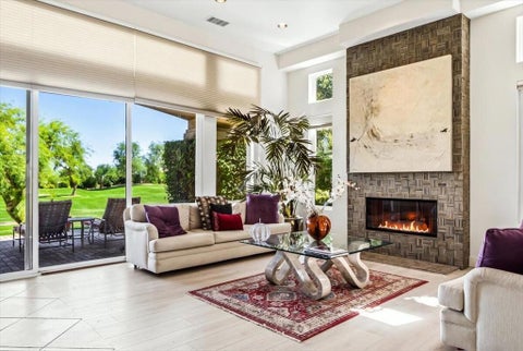 Photo of 384 Tomahawk Drive, Palm Desert, CA 92211 (MLS # 219154087DA)