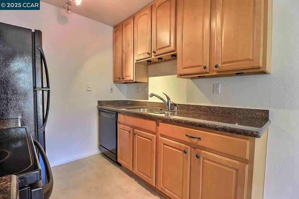 GREENWOOD CONDOS - Residential