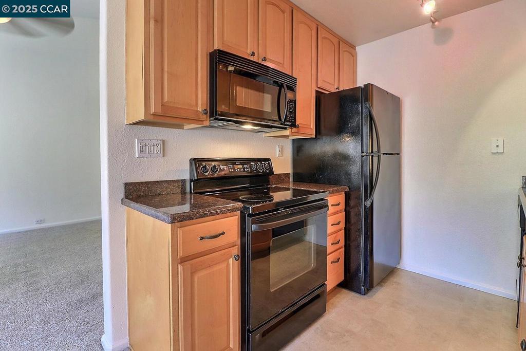 GREENWOOD CONDOS - Residential
