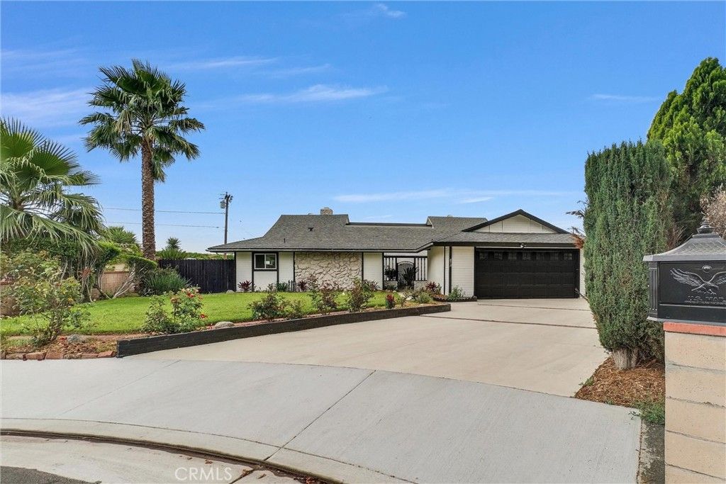 Photo of 872 Huron Dr, Claremont, CA 91711 (MLS # OC26072407)