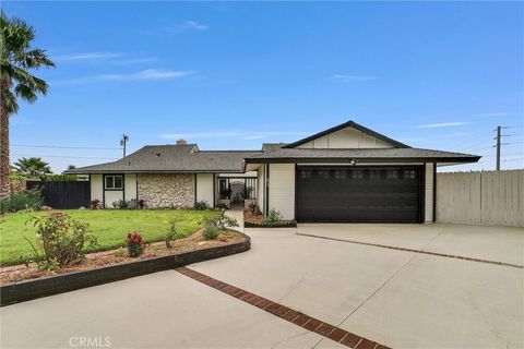 Photo of 872 Huron Dr, Claremont, CA 91711 (MLS # OC26072407)