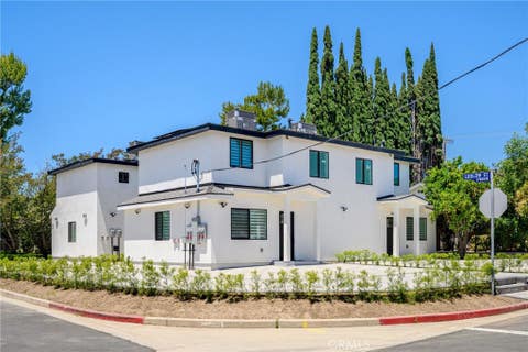 Photo of 11047 Yarmouth Avenue, Granada Hills, CA 91344 (MLS # GD26110971)