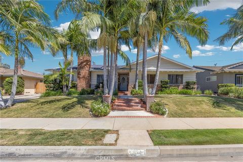 Photo of 204 S Wilson Ave, Covina, CA 91724 (MLS # CV26086734)