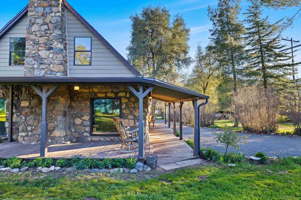 27546 Old Highway 80