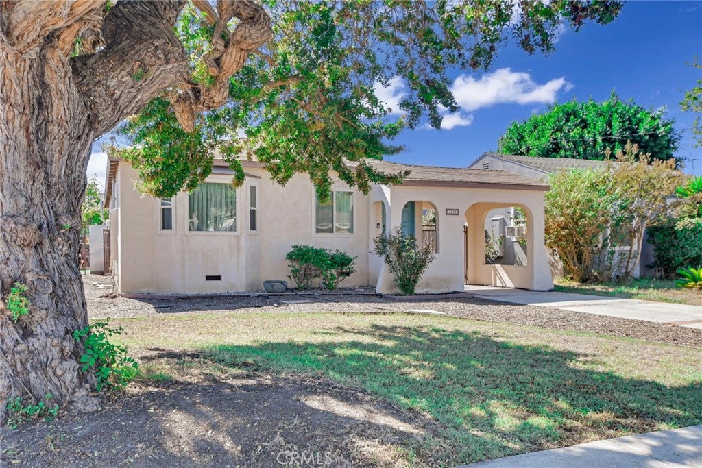 Properties 3 4208 W 141st