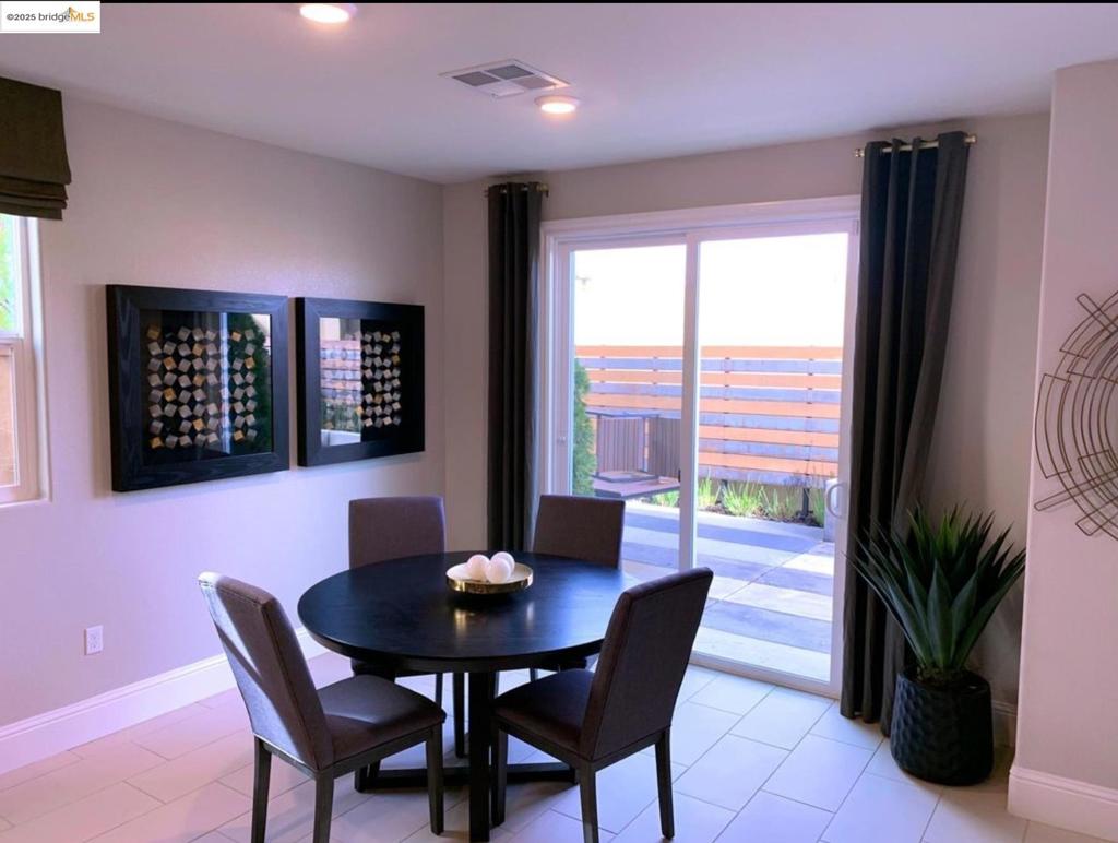 BRENTWOOD - Residential Lease