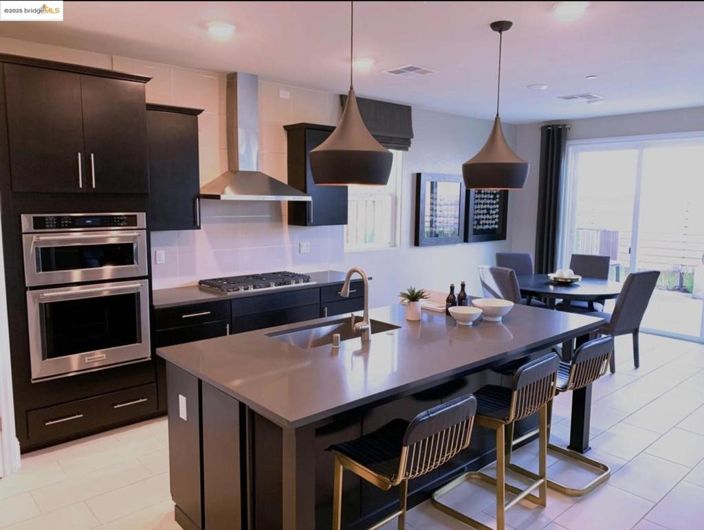 BRENTWOOD - Residential Lease