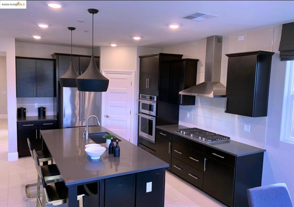 BRENTWOOD - Residential Lease