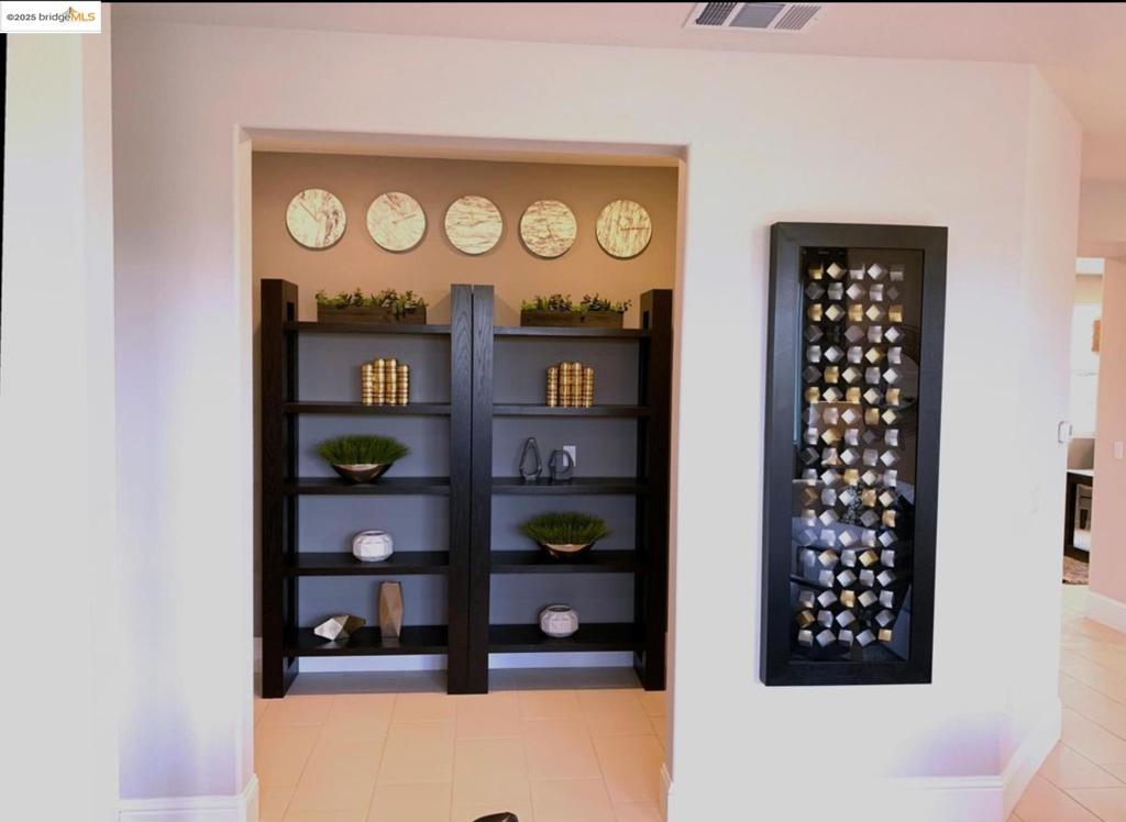 BRENTWOOD - Residential Lease