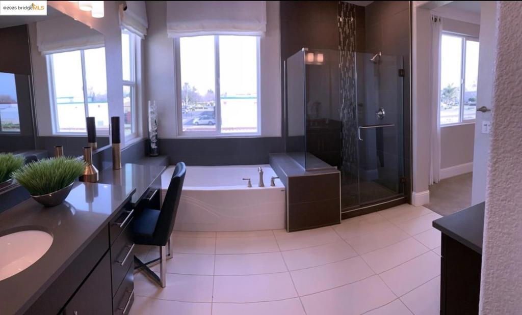 BRENTWOOD - Residential Lease