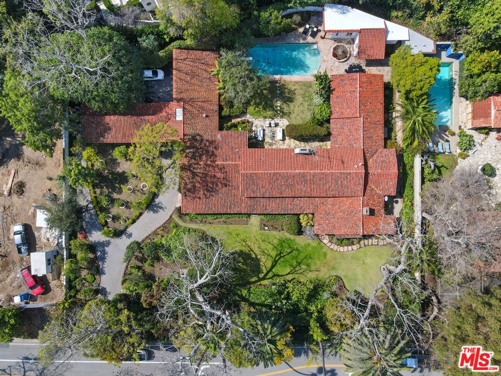 listing image 130727981319033841176