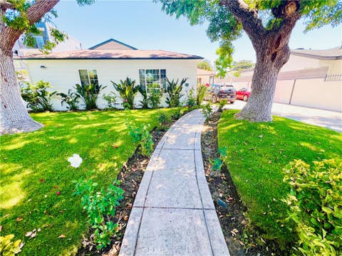 Photo of 5118 Riverton Avenue, North Hollywood, CA 91601 (MLS # SR26108475)