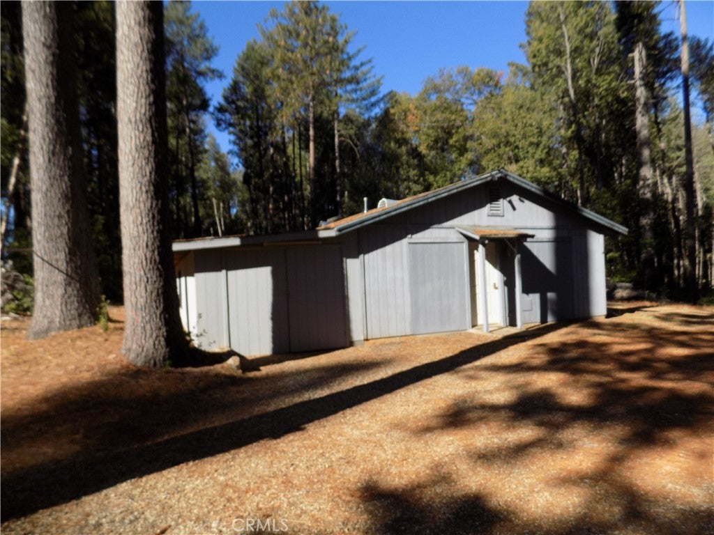 Properties 1 6601 Ray Family