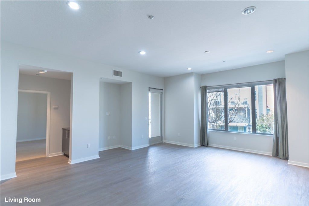 Photo of 21 Gramercy #219, Irvine, CA 92612 (MLS # NP26191820)