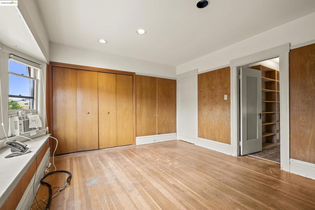 BERKELEY BOWL - Residential