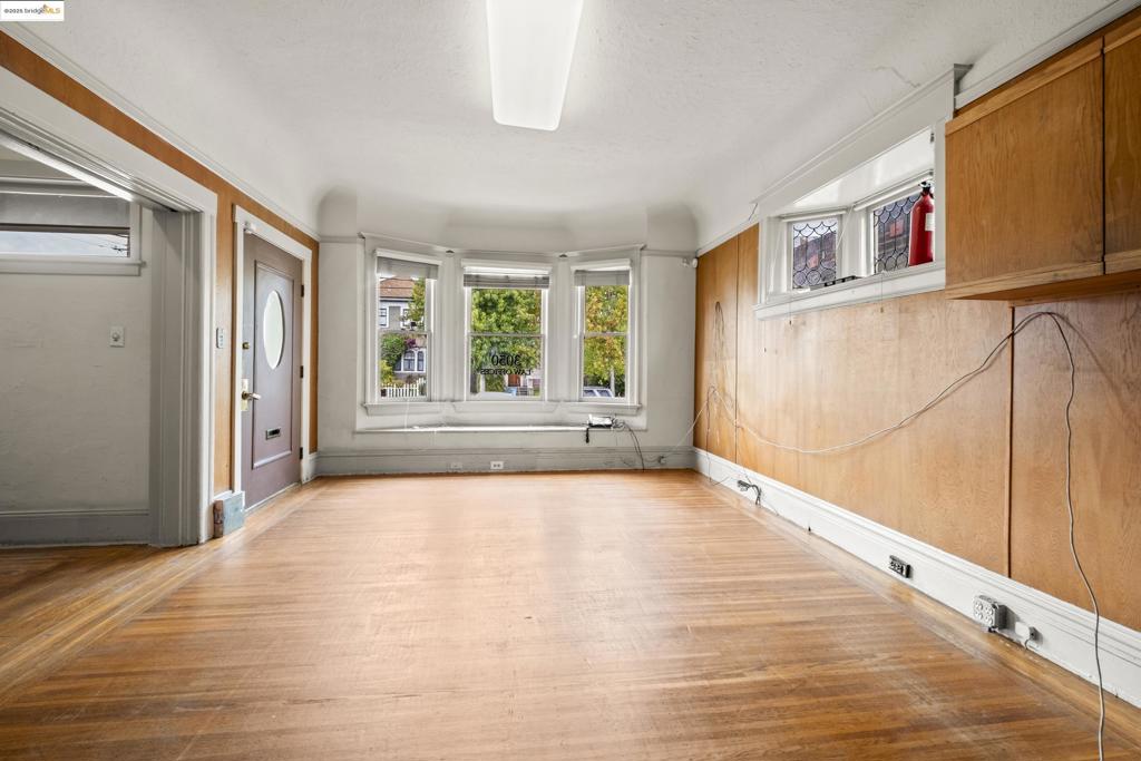 BERKELEY BOWL - Residential