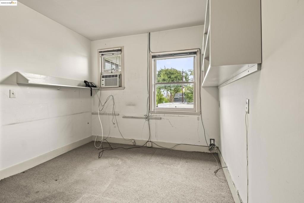 BERKELEY BOWL - Residential