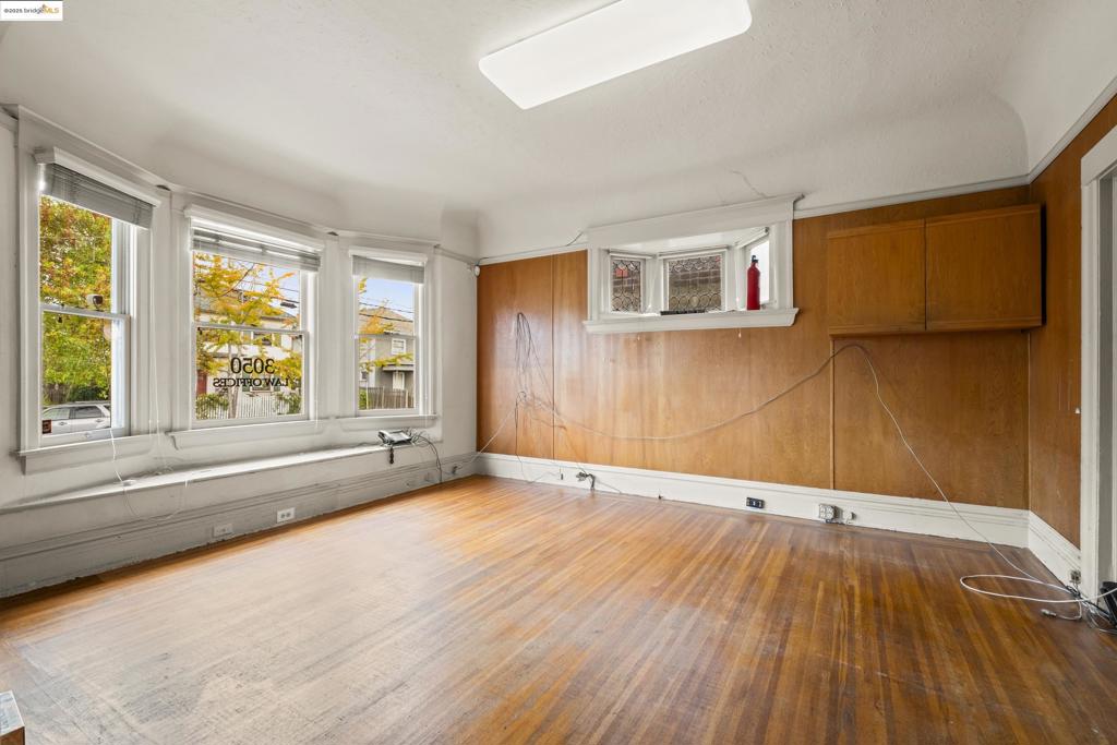 BERKELEY BOWL - Residential