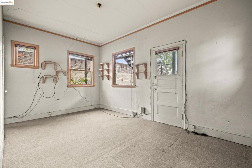 BERKELEY BOWL - Residential