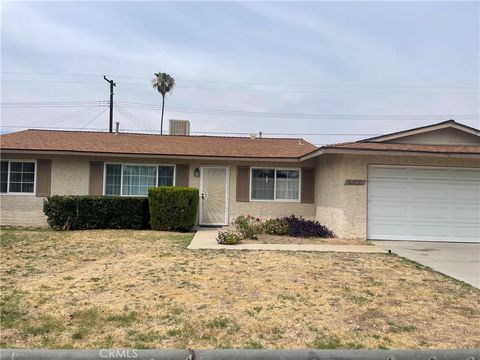 Photo of 27384 7th St, Highland, CA 92346 (MLS # SR26082210)