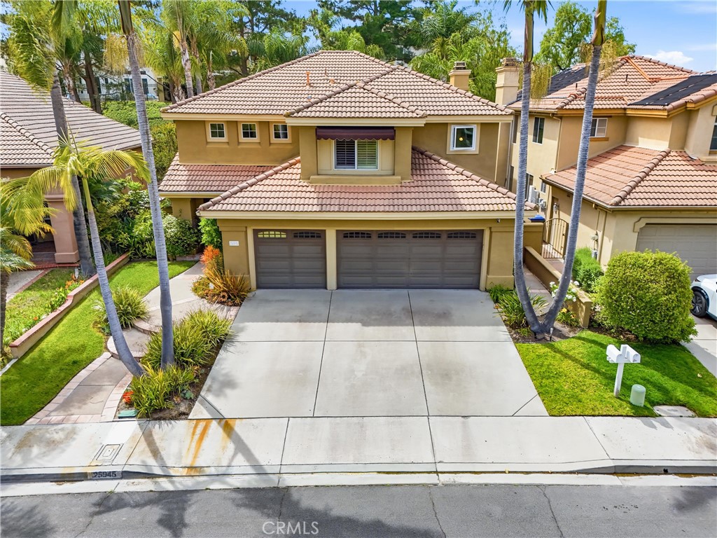25945 Camino Largo