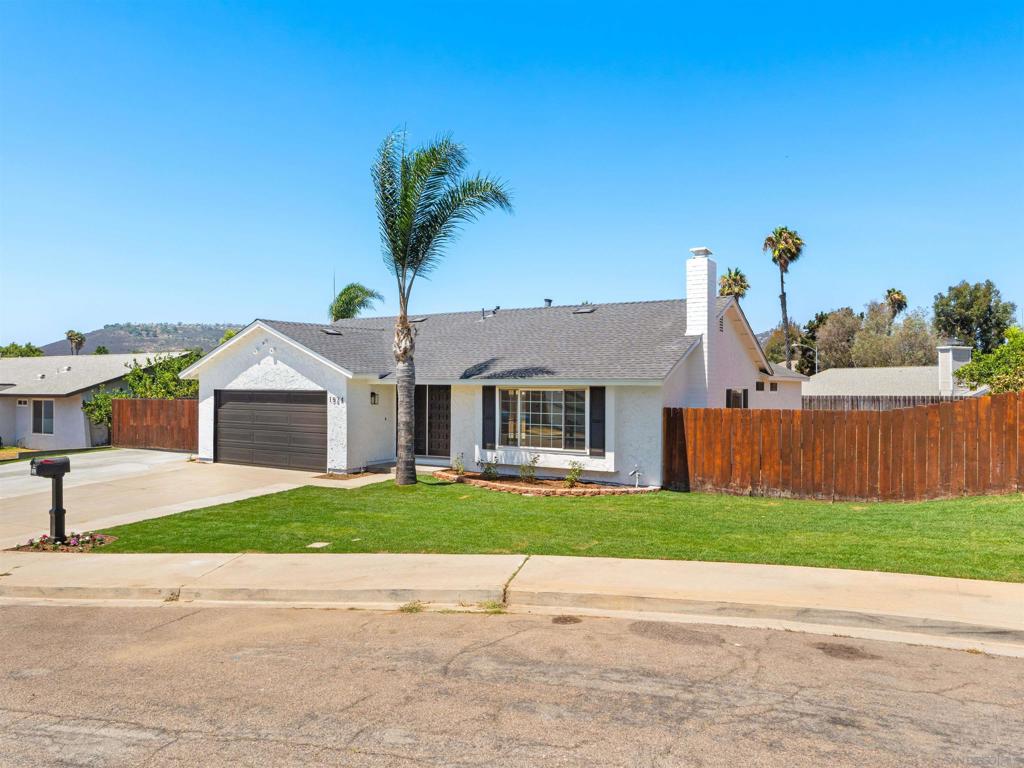1524 Shadow Hills Dr DR