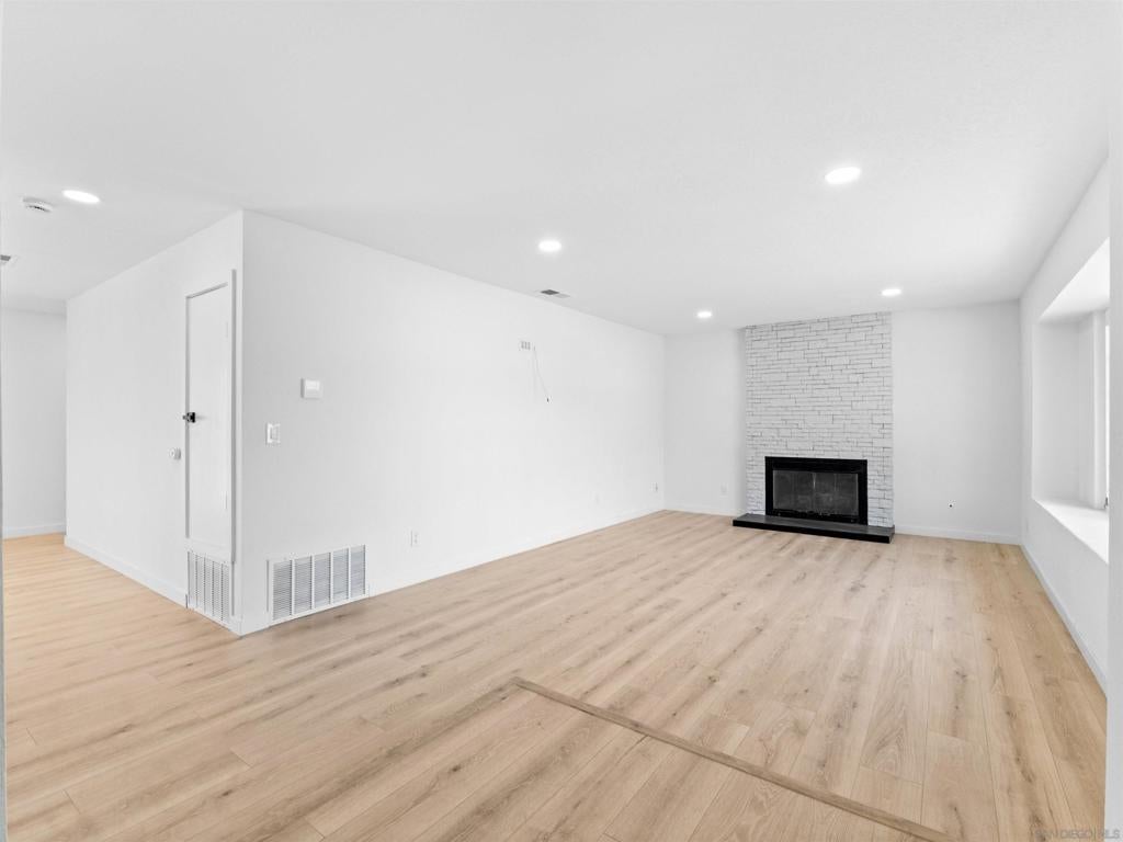 1524 Shadow Hills Dr