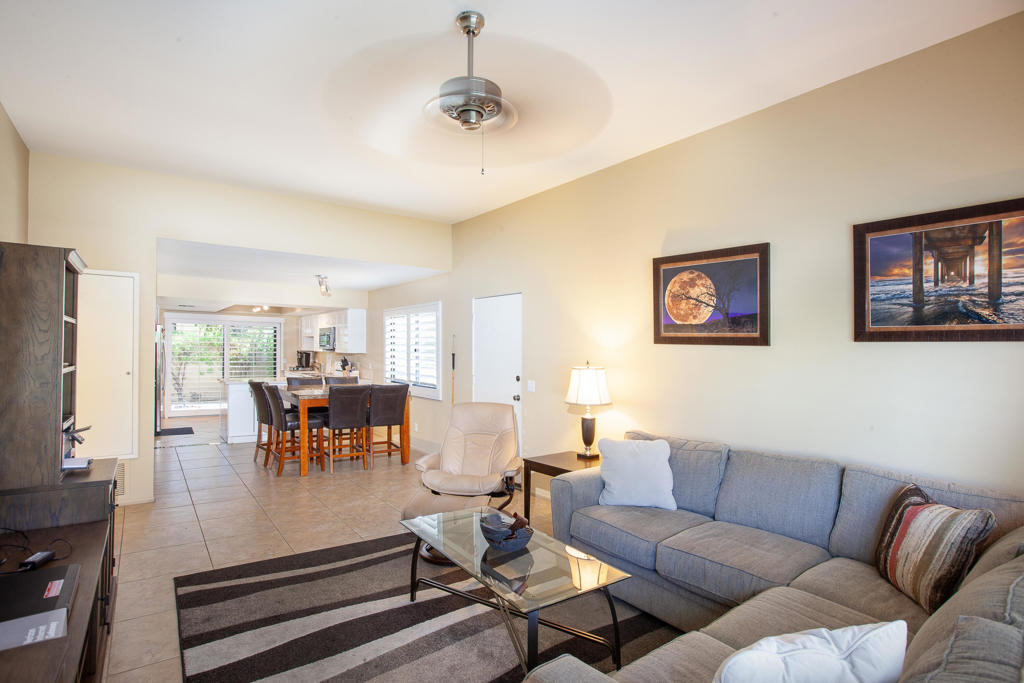 2348 Los Coyotes Drive